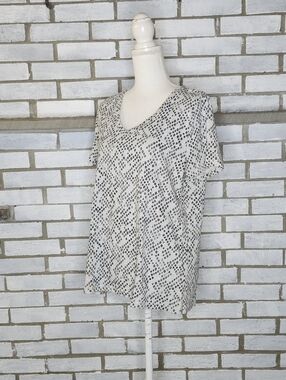 • Sonoma Women's The Everyday Tee V-Neck T-Shirt Petite Sz PXL Gray & Black